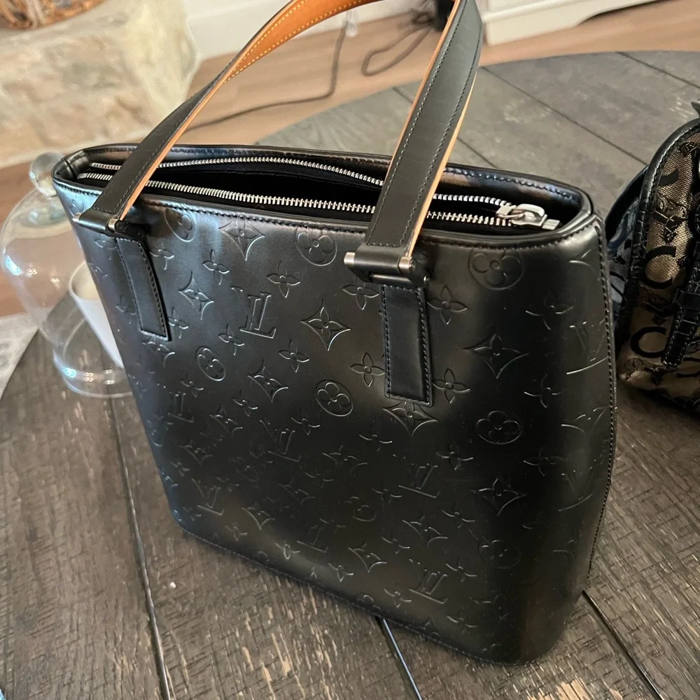 Authentic Louis Vuitton Matte Black Houston Monigram Handbag with dustbag! - Picture 2 of 12